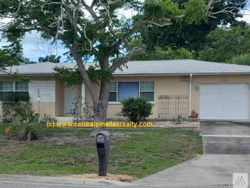 2 BR, 1.5 BA Apartment 1400 S Evergreen Ave, Clearwater, FL 33756