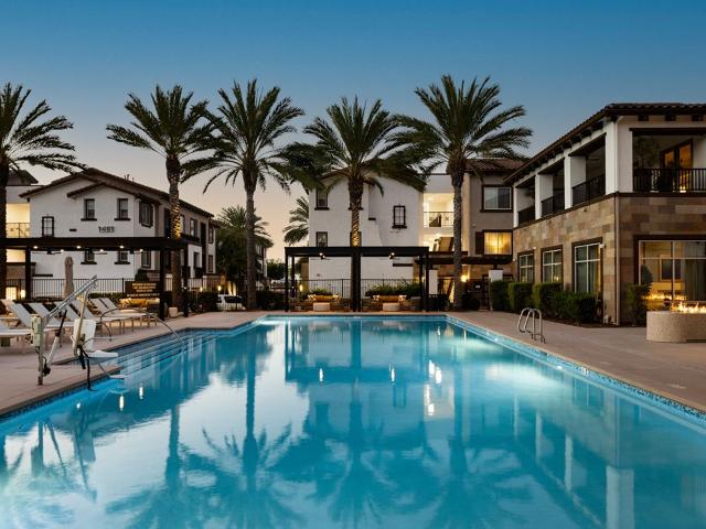 2 BR, 2 BA Apartment 1401 N Melrose Dr Unit 06 107, Vista, CA 92083