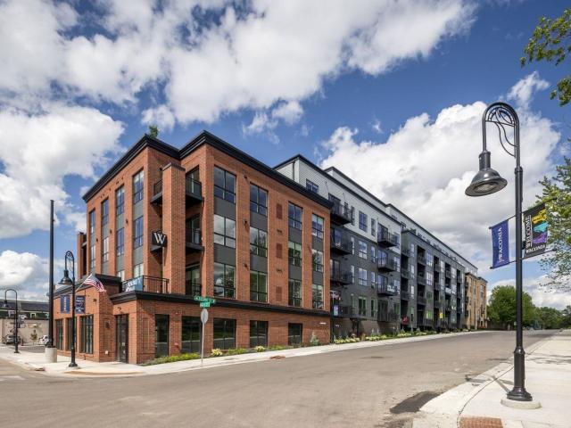 2 BR, 2 BA Apartment 140 South Elm Street Unit 418, Waconia, MN 55387