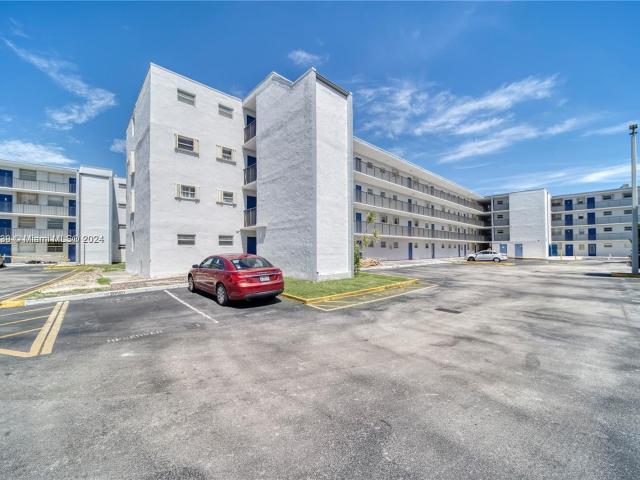 2 BR, 2 BA Apartment 14140 Southwest 84th St, Miami, FL 33183
