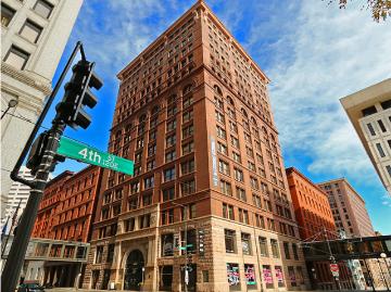 2 BR, 2 BA Apartment 141 4th Street East Unit 0822, Saint Paul, MN 55101