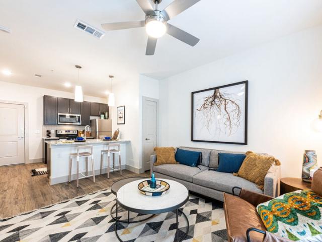 2 BR, 2 BA Apartment 141 Foremost Dr, Austin, TX 78745