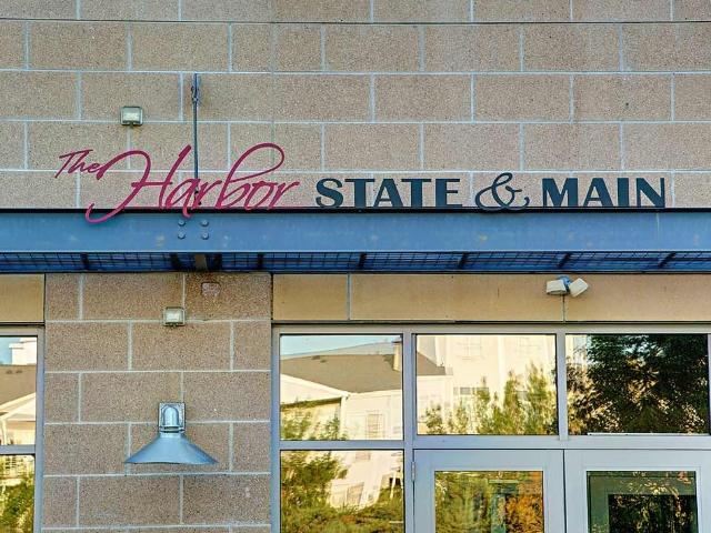 2 BR, 2 BA Apartment 141 Main St UNIT 105 Unit 307, Racine, WI 53403