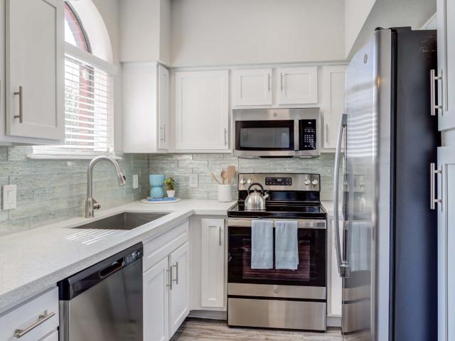 2 BR, 2 BA Apartment 1420 Marina Bay Drive Unit 0309, Kemah, TX 77565
