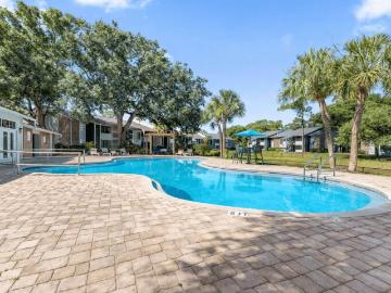 2 BR, 2 BA Apartment 1420 New Bellevue Avenue Unit 2013, Daytona Beach, FL 32114