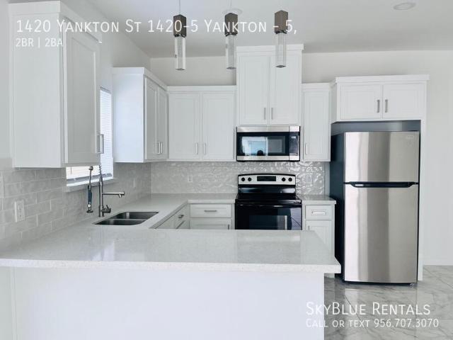 2 BR, 2 BA Apartment 1420 Yankton St 1420 5 Yankton, Alton, TX 78573