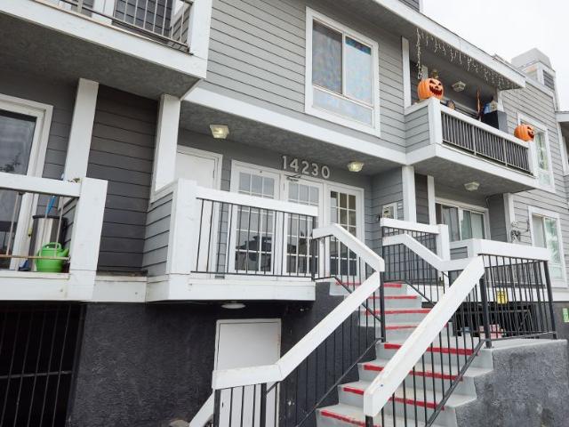 2 BR, 2 BA Apartment 14230 Victory Boulevard Unit 103, Van Nuys, CA 91401