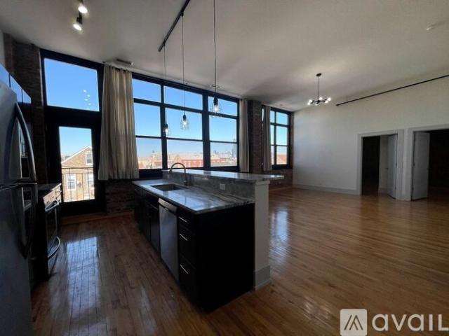 2 BR, 2 BA Apartment 1432 W 21st St, Unit 315, Chicago, IL 60608