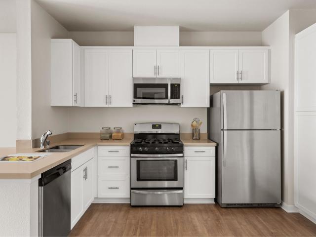 2 BR, 2 BA Apartment 14500 Sherman Cir Unit 02 211, Van Nuys, CA 91405