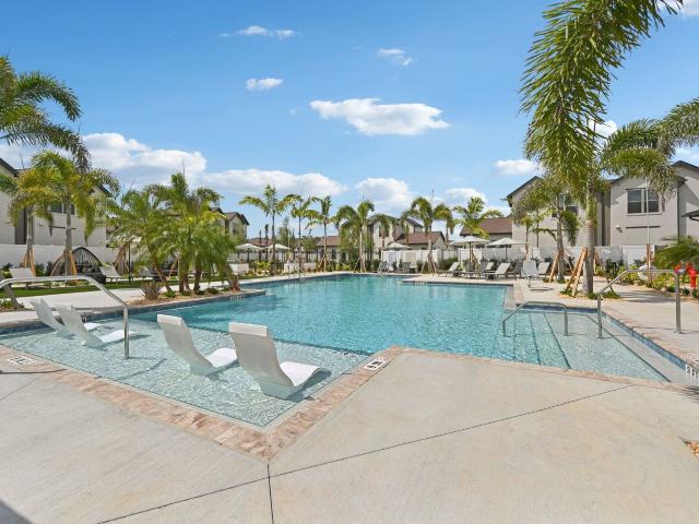 2 BR, 2 BA Apartment 1450 Front Place Unit 55 288, North Port, FL 34287