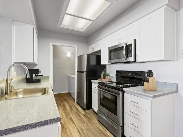 2 BR, 2 BA Apartment 1456 Serfas Club Dr Unit L308, Corona, CA 92882
