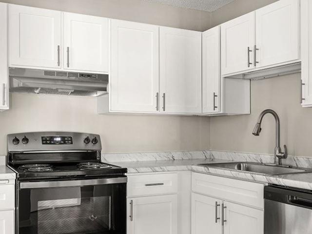 2 BR, 2 BA Apartment 14701 Portland Avenue South Unit 601210, Burnsville, MN 55306