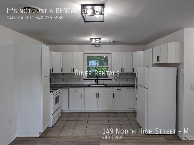 2 BR, 2 BA Apartment 149 North High Street, Harrisonburg, VA 22801