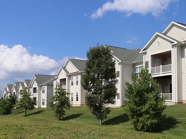 2 BR, 2 BA Apartment 1500 High Pointe Drive Unit 01 101, Harrisburg, PA 17110