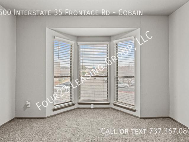 2 BR, 2 BA Apartment 1500 Interstate 35 Frontage Rd, Round Rock, TX 78681