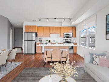 2 BR, 2 BA Apartment 1500 Nicollet Avenue South Unit 402, Minneapolis, MN 55403