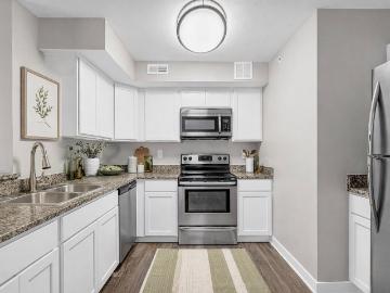2 BR, 2 BA Apartment 15056 Elizabeth Jean Court Unit 322, Grand Haven, MI 49417