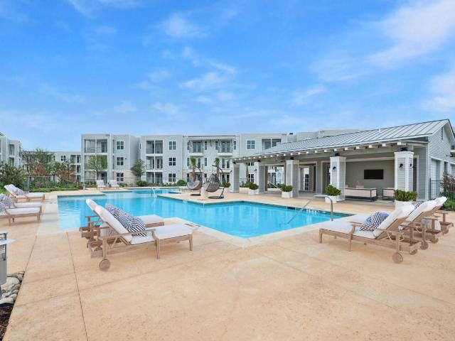 2 BR, 2 BA Apartment 150 Word Parkway Unit 5202, New Braunfels, TX 78132