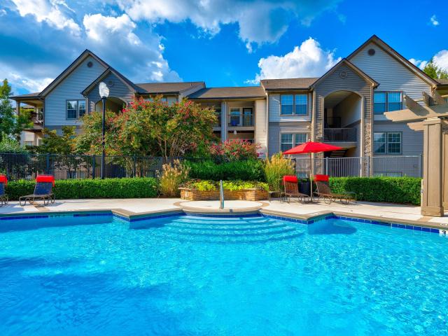 2 BR, 2 BA Apartment 150 Summit Place Unit 1044, Birmingham, AL 35243