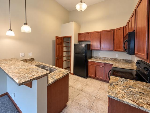 2 BR, 2 BA Apartment 1517 Martin St Madison, WI 53713