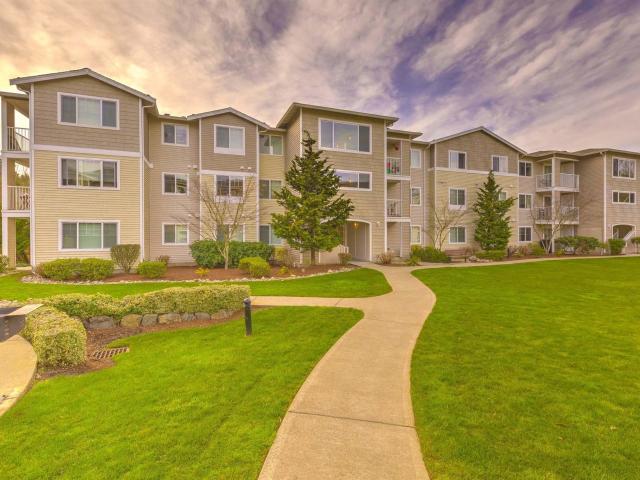 2 BR, 2 BA Apartment 15300 Southeast 155th Place Unit A 201, Renton, WA 98058