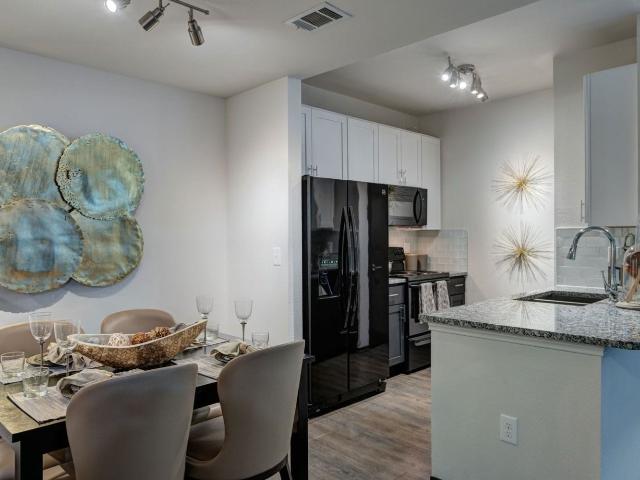 2 BR, 2 BA Apartment 1538 Cable Ranch Road Unit 16203, San Antonio, TX 78245