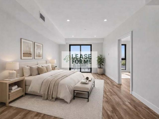 2 BR, 2 BA Apartment 1538 S Wilton Pl, Los Angeles, CA 90019