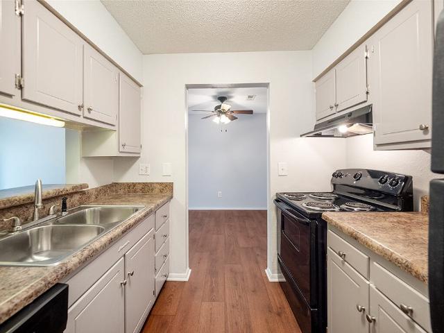 2 BR, 2 BA Apartment 157 Treetop Drive Unit 144G, Fayetteville, NC 28311