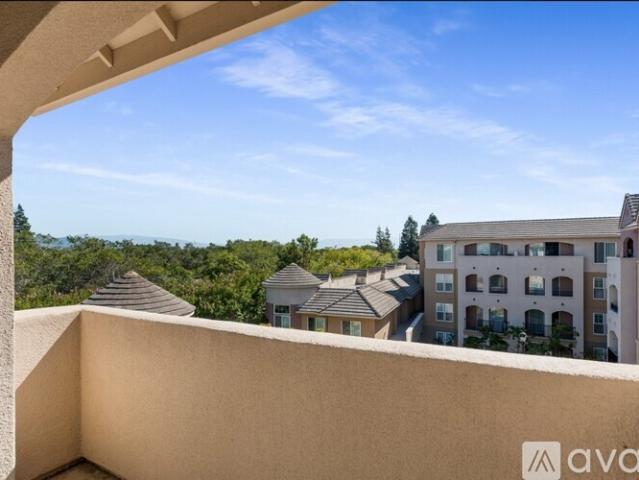 2 BR, 2 BA Apartment 1550 Technology Drive, Unit 4042, San Jose, CA 95110