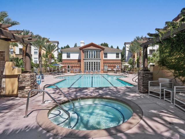 2 BR, 2 BA Apartment 1555 Galindo Street Unit 1402, Concord, CA 94520