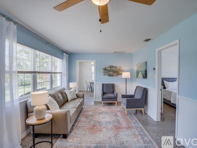 2 BR, 2 BA Apartment 1560 4th Ct, Vero Beach, FL 32960