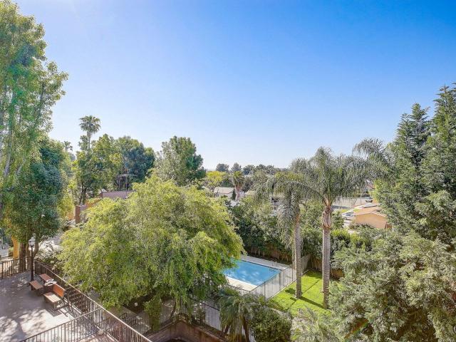 2 BR, 2 BA Apartment 15736 Vanowen Street Unit 203, Van Nuys, CA 91406