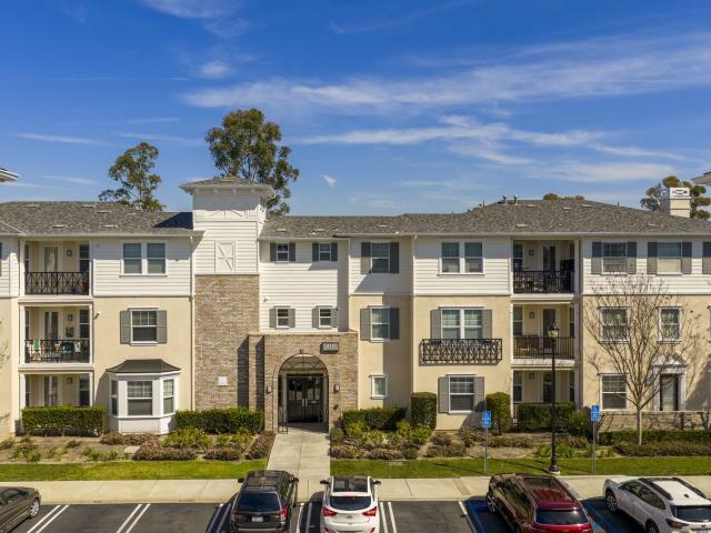 2 BR, 2 BA Apartment 16000 Cambridge St. Unit 102, Tustin, CA 92782