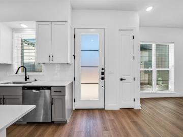 2 BR, 2 BA Apartment 1601 525 Mustang Drive, Marble Falls, TX 78654