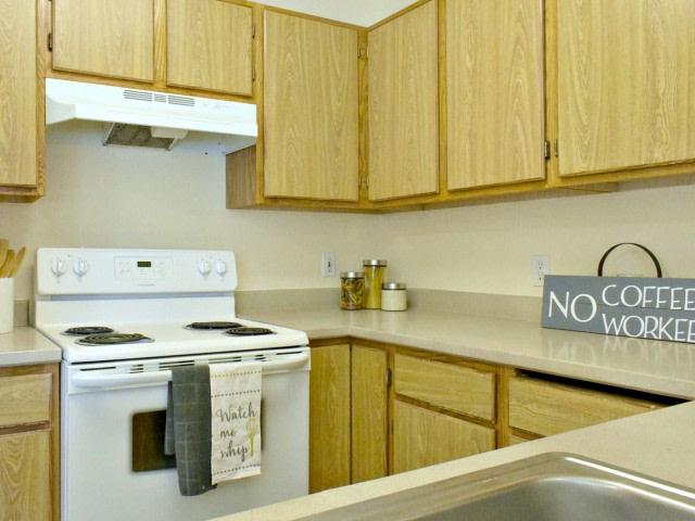 2 BR, 2 BA Apartment 16050 NE Glisan St Unit 39, Portland, OR 97230