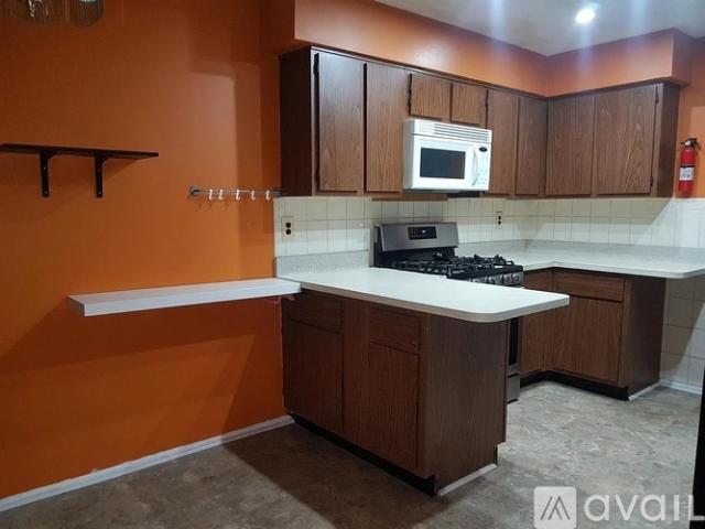 2 BR, 2 BA Apartment 1606 Green Hollow Drive, Unit 1606, Woodbridge Township, NJ 08830