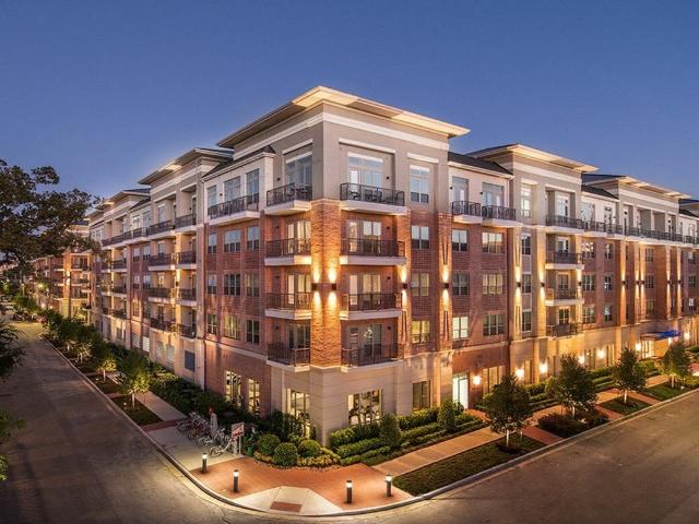 2 BR, 2 BA Apartment 160 Birdsall Street Unit 1301, Houston, TX 77007