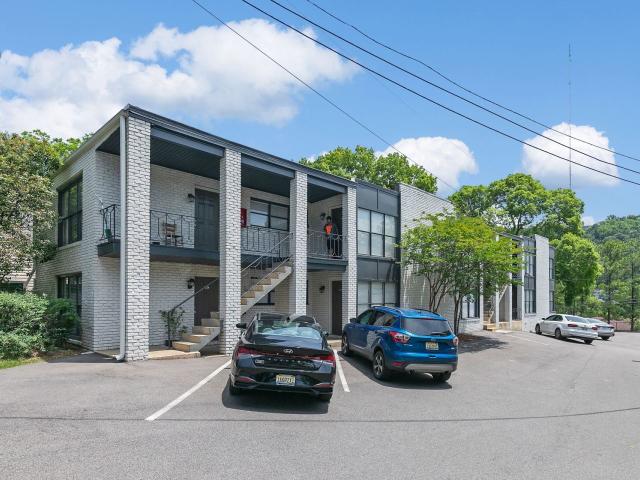 2 BR, 2 BA Apartment 1613 13th Avenue South Unit 1613I, Birmingham, AL 35205