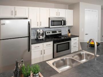 2 BR, 2 BA Apartment 1615 15th Avenue SE Unit 1615 225, Saint Cloud, MN 56304