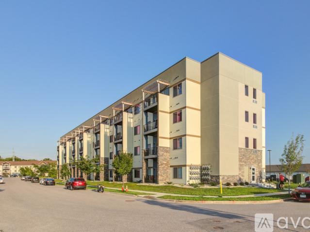 2 BR, 2 BA Apartment 161 Roosevelt Circle, Unit 404, Mankato, MN 56001
