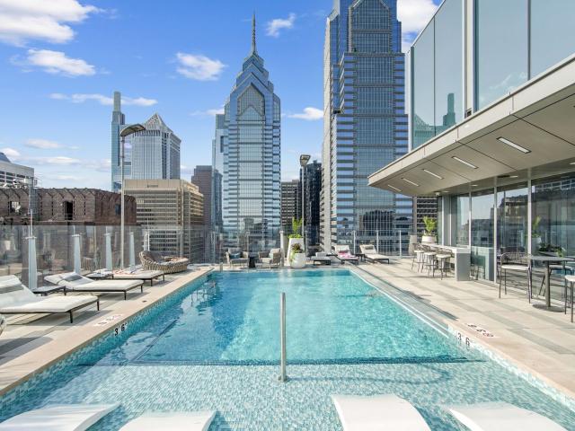 2 BR, 2 BA Apartment 1620 Sansom Street Unit 1904, Philadelphia, PA 19102