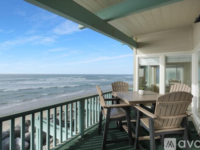 2 BR, 2 BA Apartment 1620 Seacoast Dr, Unit D, Imperial Beach, CA 91932