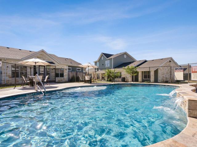 2 BR, 2 BA Apartment 1625 N Adams St Unit 10 1003, Fredericksburg, TX 78624