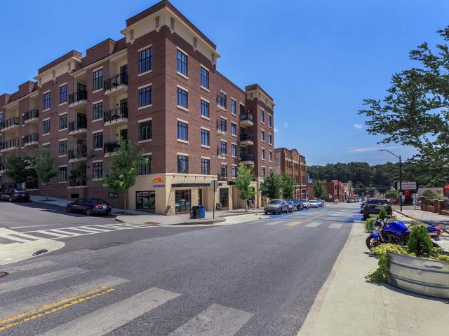 2 BR, 2 BA Apartment 162 Coxe Avenue Unit 150 513, Asheville, NC 28801