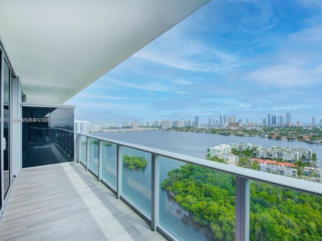 2 BR, 2 BA Apartment 16385 Biscayne Blvd # 2616, North Miami Beach FL 33160, North Miami Beach, FL 33160