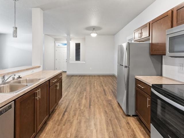 2 BR, 2 BA Apartment 16511 East Sprague Avenue Unit A 12, Veradale, WA 99037