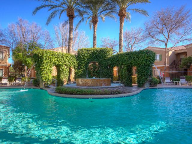 2 BR, 2 BA Apartment 16671 N Litchfield Rd Unit 204, Surprise, AZ 85374