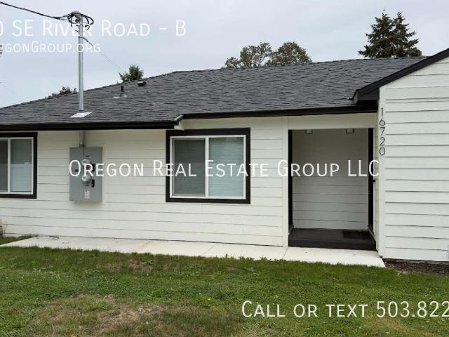 2 BR, 2 BA Apartment 16720 SE River Road, Milwaukie, OR 97267