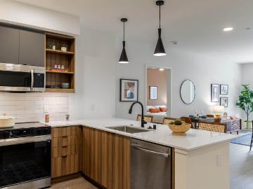 2 BR, 2 BA Apartment 16771 Redmond Way Unit W510, Redmond, WA 98052
