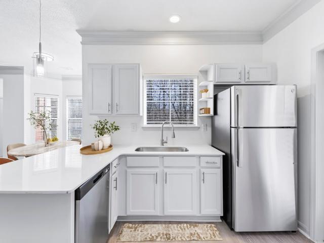 2 BR, 2 BA Apartment 1690 Georgia 20 W Unit 1604, McDonough, GA 30253